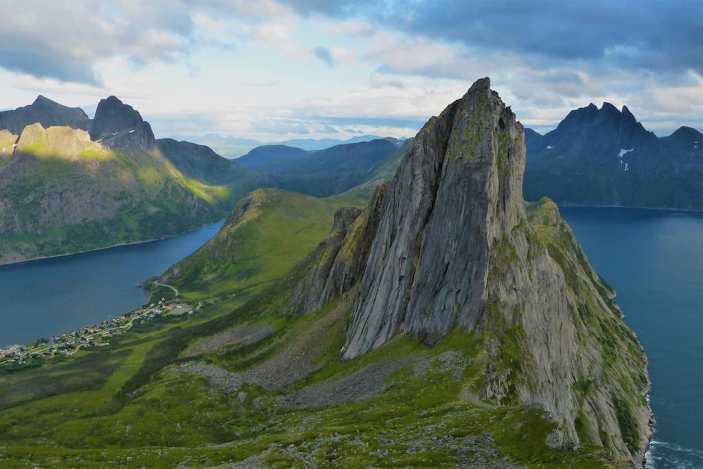 Cozy Apartment Between Sea And Mountains Mefjordvær المظهر الخارجي الصورة